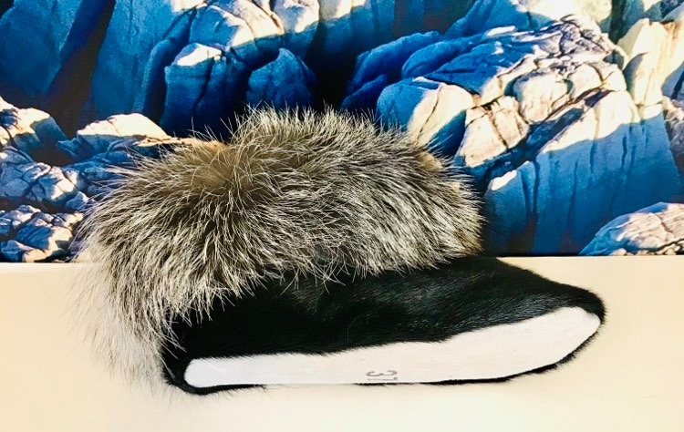 Ulloriaq Slippers, Black - Image 7
