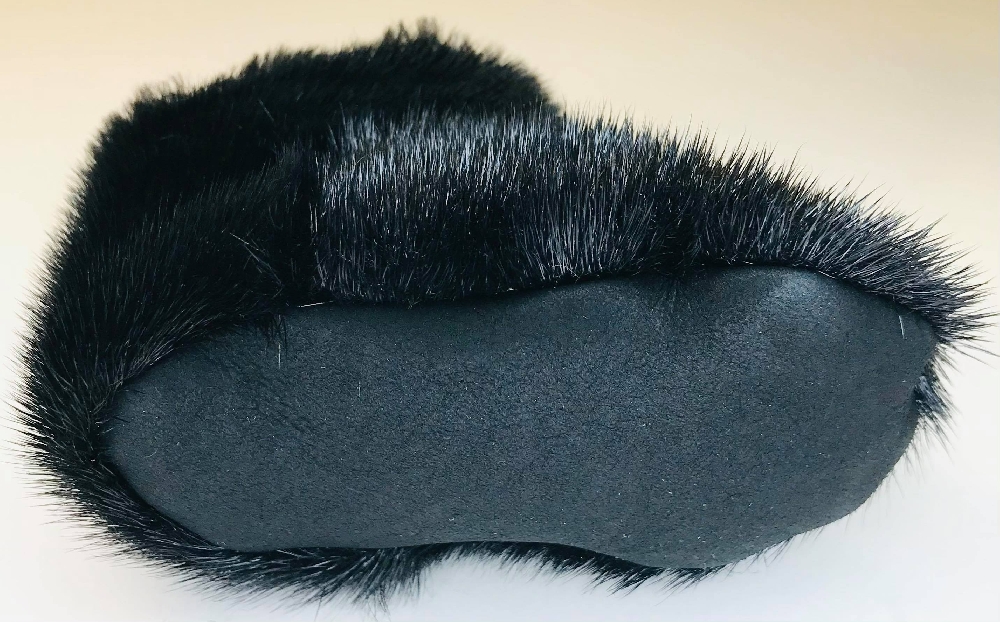 Kamii Children's Slippers, Black - Image 3