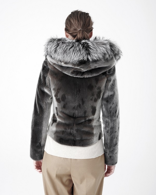 T2R Seal Skin Jacket, Harp Seal Natural - Image 5