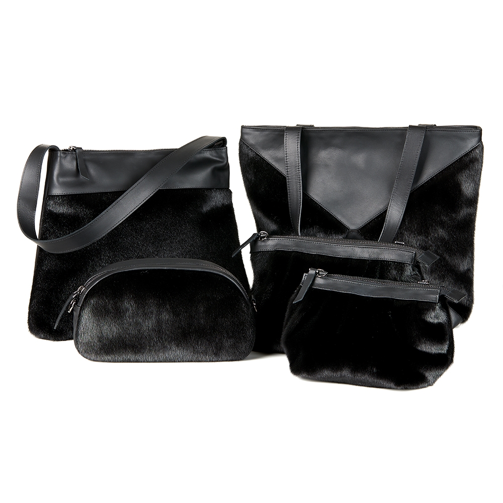 Fluffy - Black - Image 4