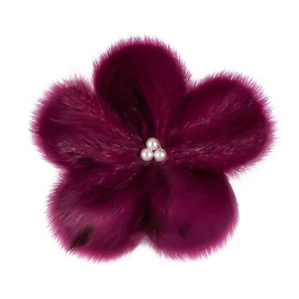 Brooch in Seal Skin with Pearls, Pink