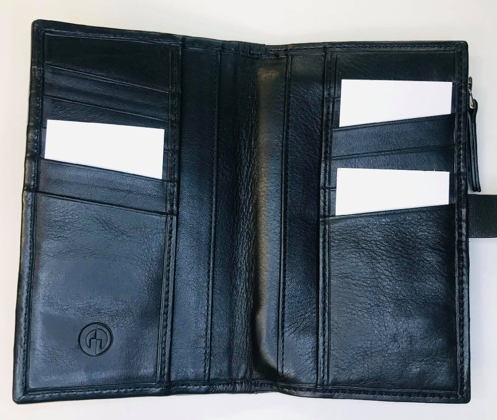 Ussing Wallet, Seal Skin Wallet in Black - Image 5