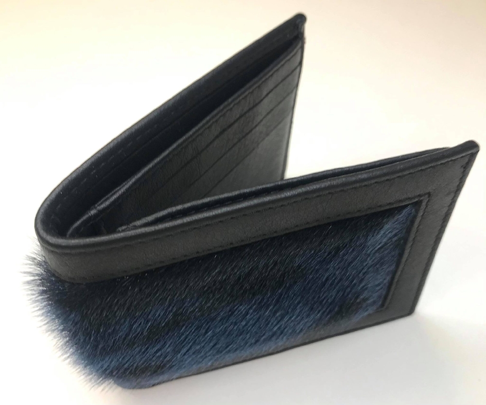 Aningaasivik Seal Skin Purse, Blue - Image 3