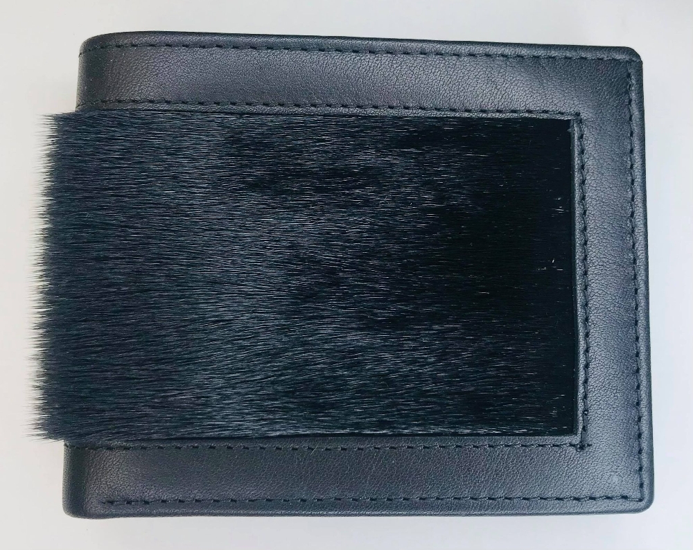 Aningaasivik Seal skin purse, Black - Image 4