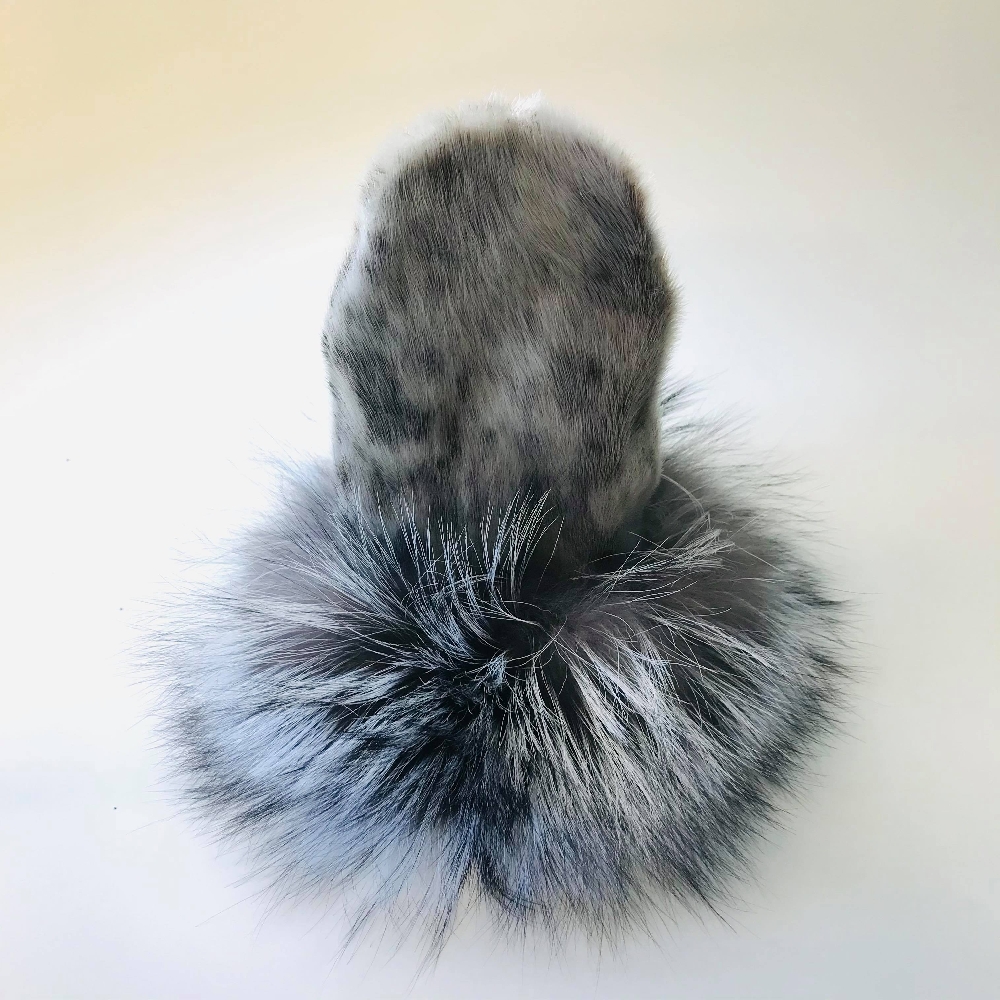 Siku Mittens, Ringed Seal Natural - Image 4