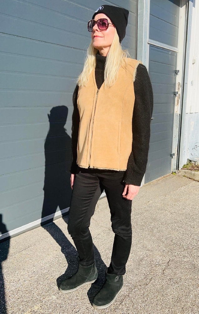Sava Shearling vest, Sand - Image 7