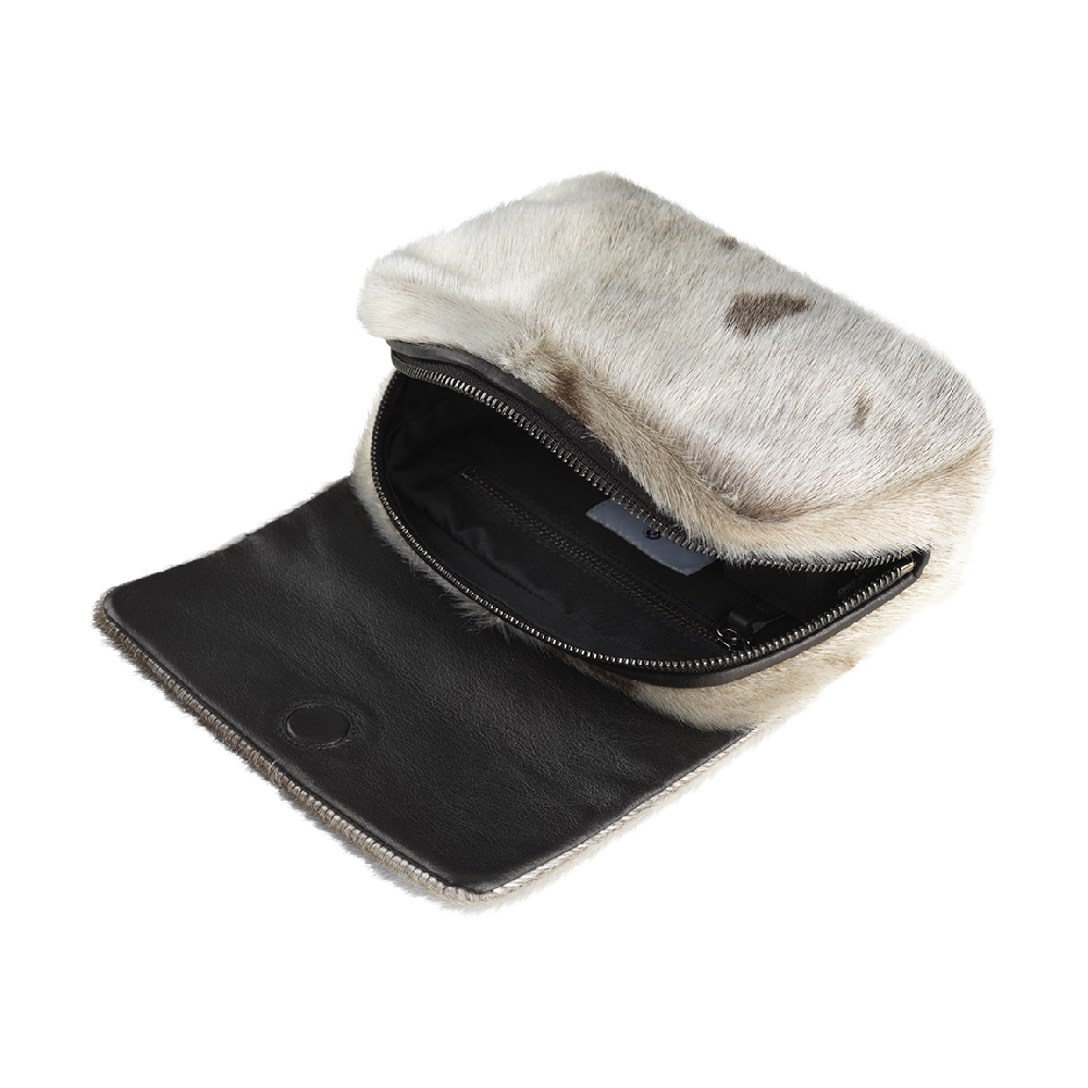 Ussing Day Bag, Natural Harp Seal - Image 9