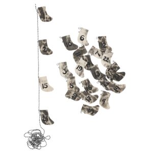 Arctic Canvas Treat Calendar (24)