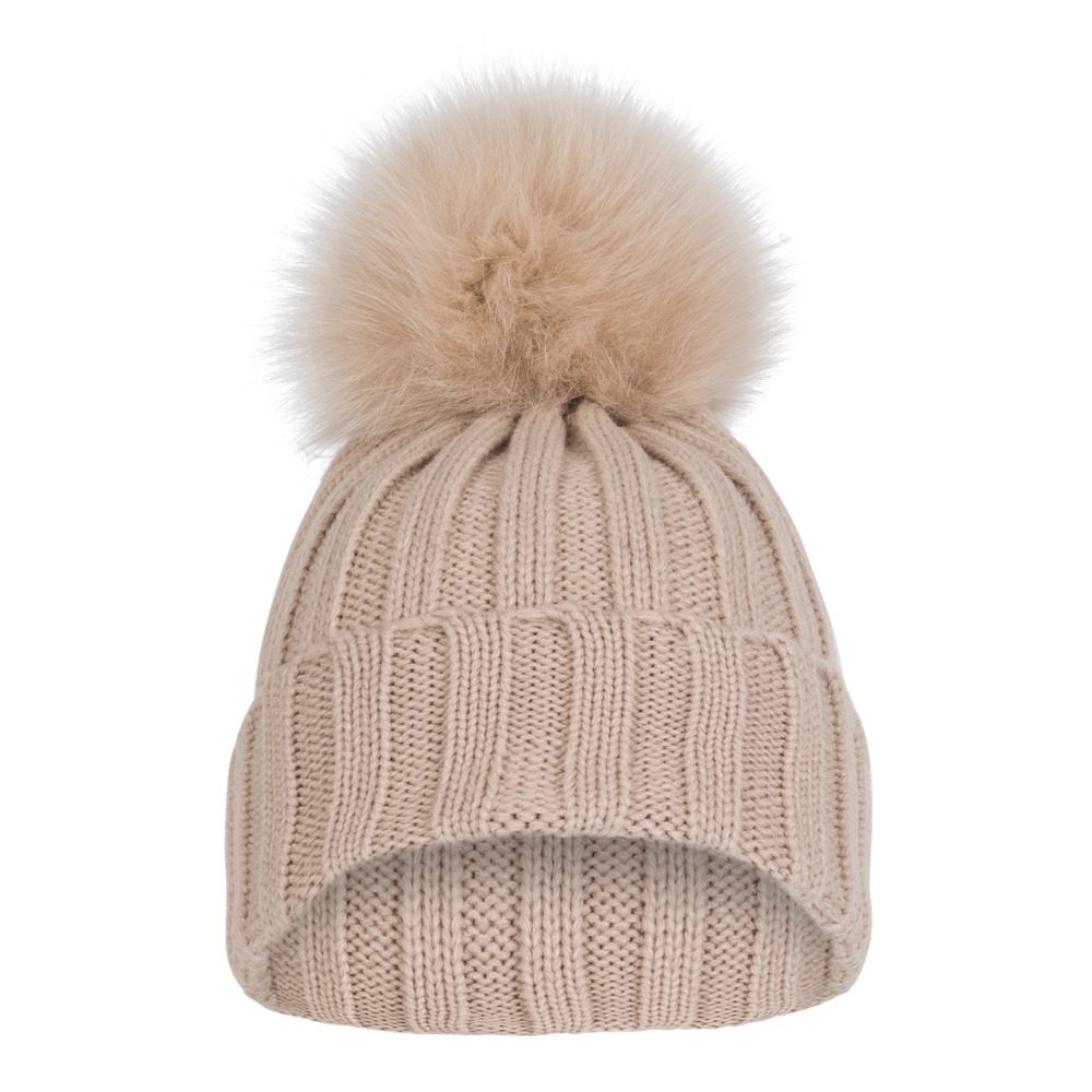 Nanna Hue, Beige
